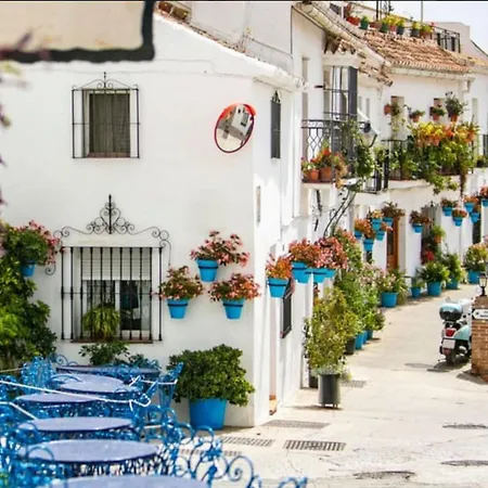 Costa Del Sol Luxury 1-d